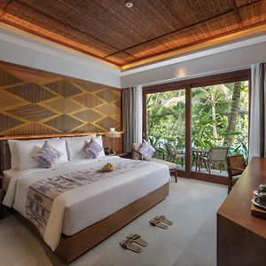 Deluxe Double Room Bath Daily Afternoon Tea